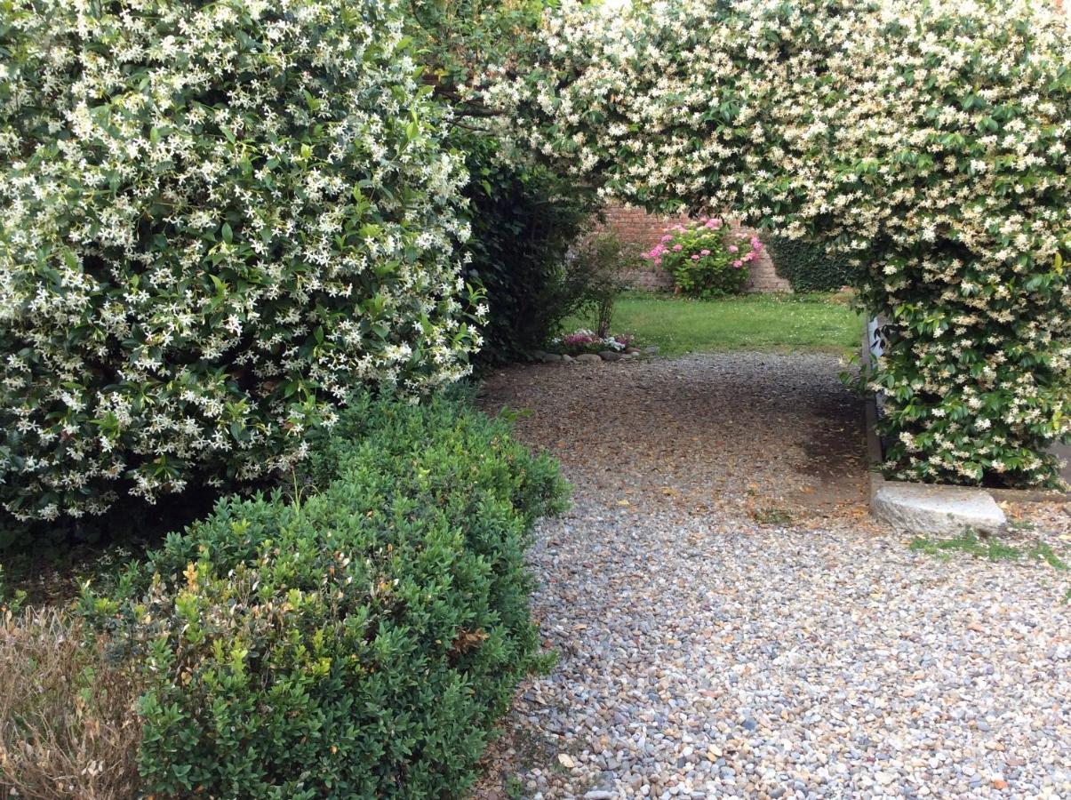 Aria Di Campagna Bed and Breakfast Λόντι Εξωτερικό φωτογραφία